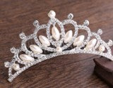 Stunning diamonte and pearl Tiara 10.5cm *5