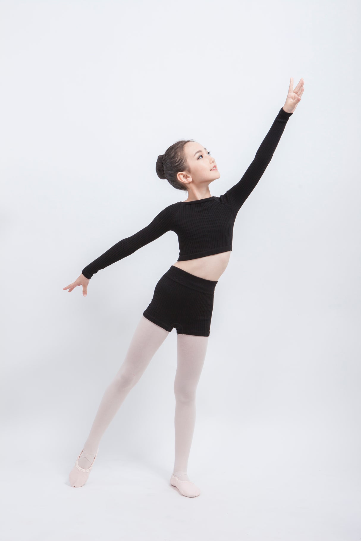 Bamboo Fiber Winter Top Black