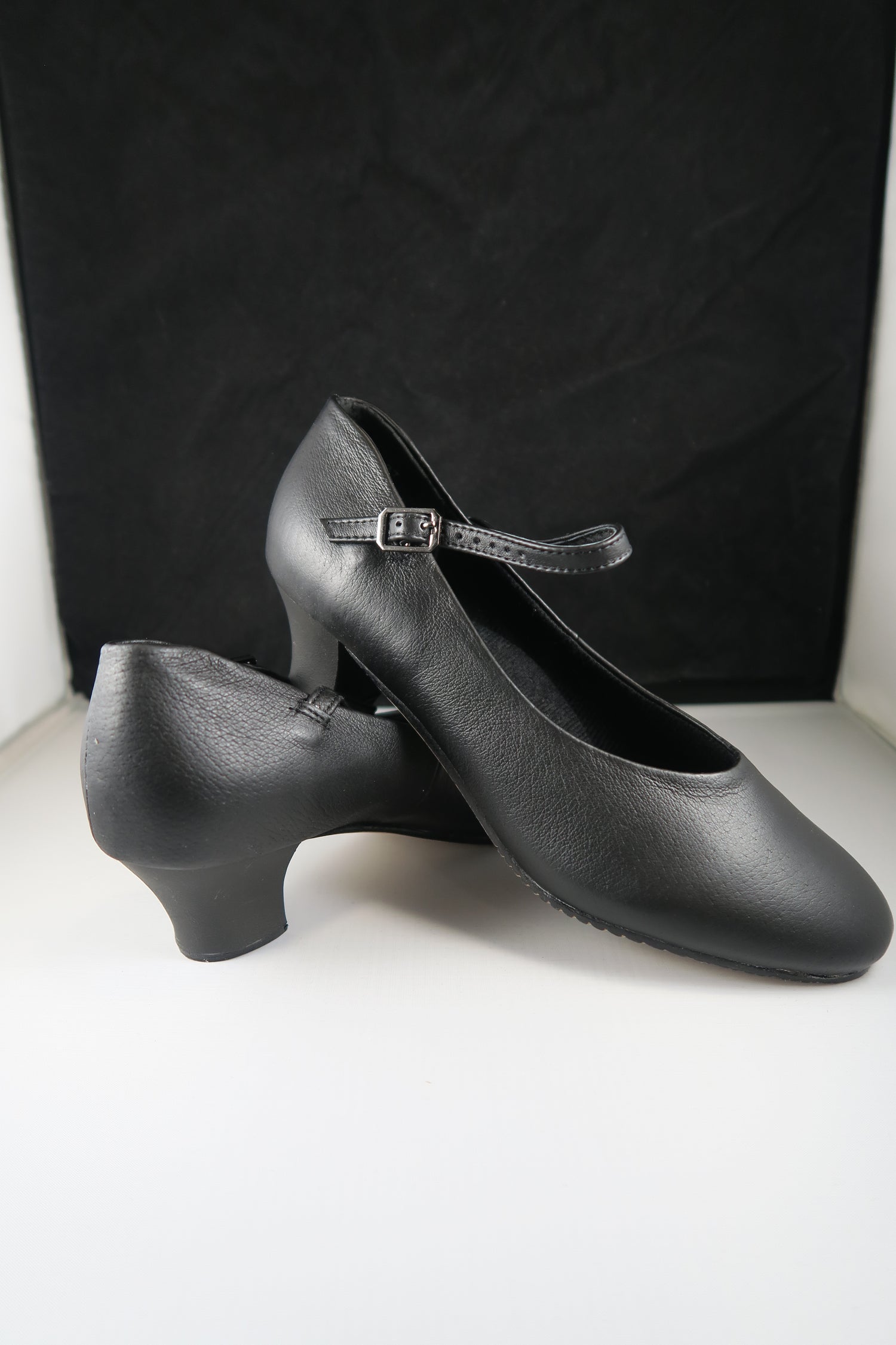 Chorus Shoes Leather upper Low Heel Black